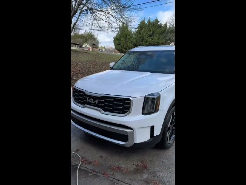 Mobile car detailing video from Outstanding Car Detailing in Knoxville, TN